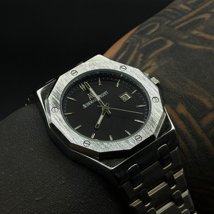 ساعت مچی مردانه استیل طرح ادمار پیگه (AP Royal Oak) صفحه مشکی تقویمدار با قفل مخفی – مدل A10001