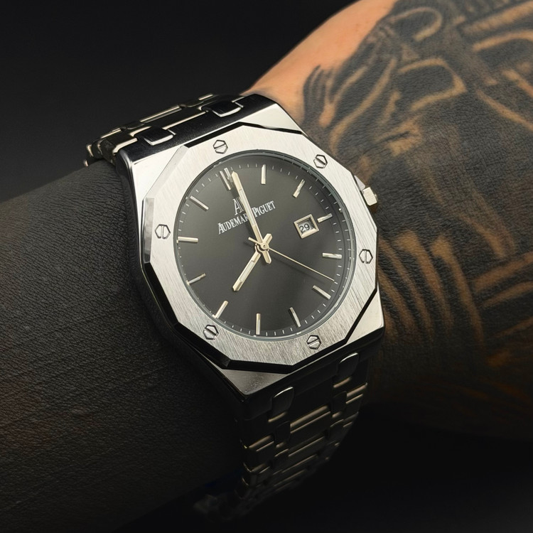ساعت مچی مردانه استیل طرح ادمار پیگه (AP Royal Oak) صفحه مشکی تقویمدار با قفل مخفی – مدل A10001